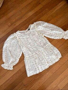 Universal Thread Cream Scoop Neck Blouse